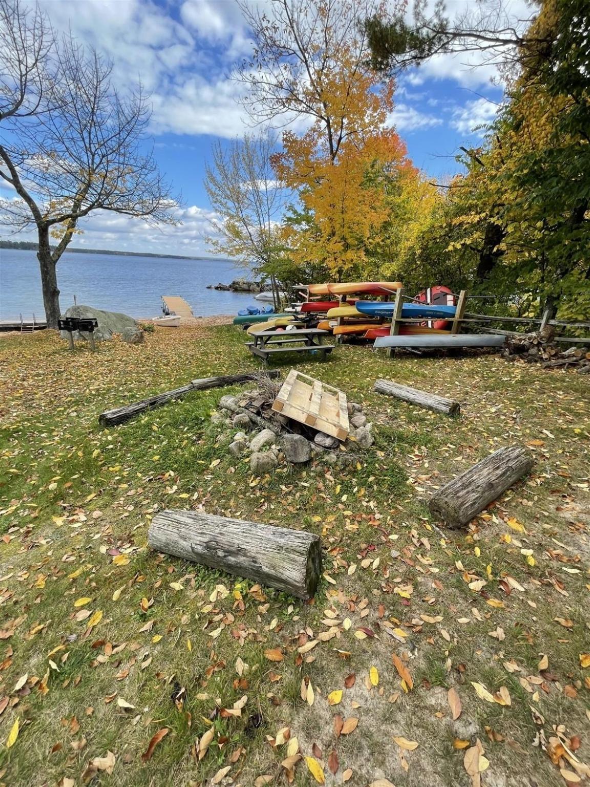 Daybreak Limit 8 Villa North Sebago Exterior photo